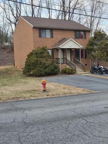 $829,500 | 628-630 D Street, Staunton, VA 24401