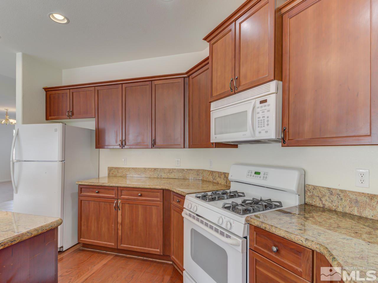 7153 Crest Hill Drive Reno, NV 89506 - Photo 5 of 25 Photo 5