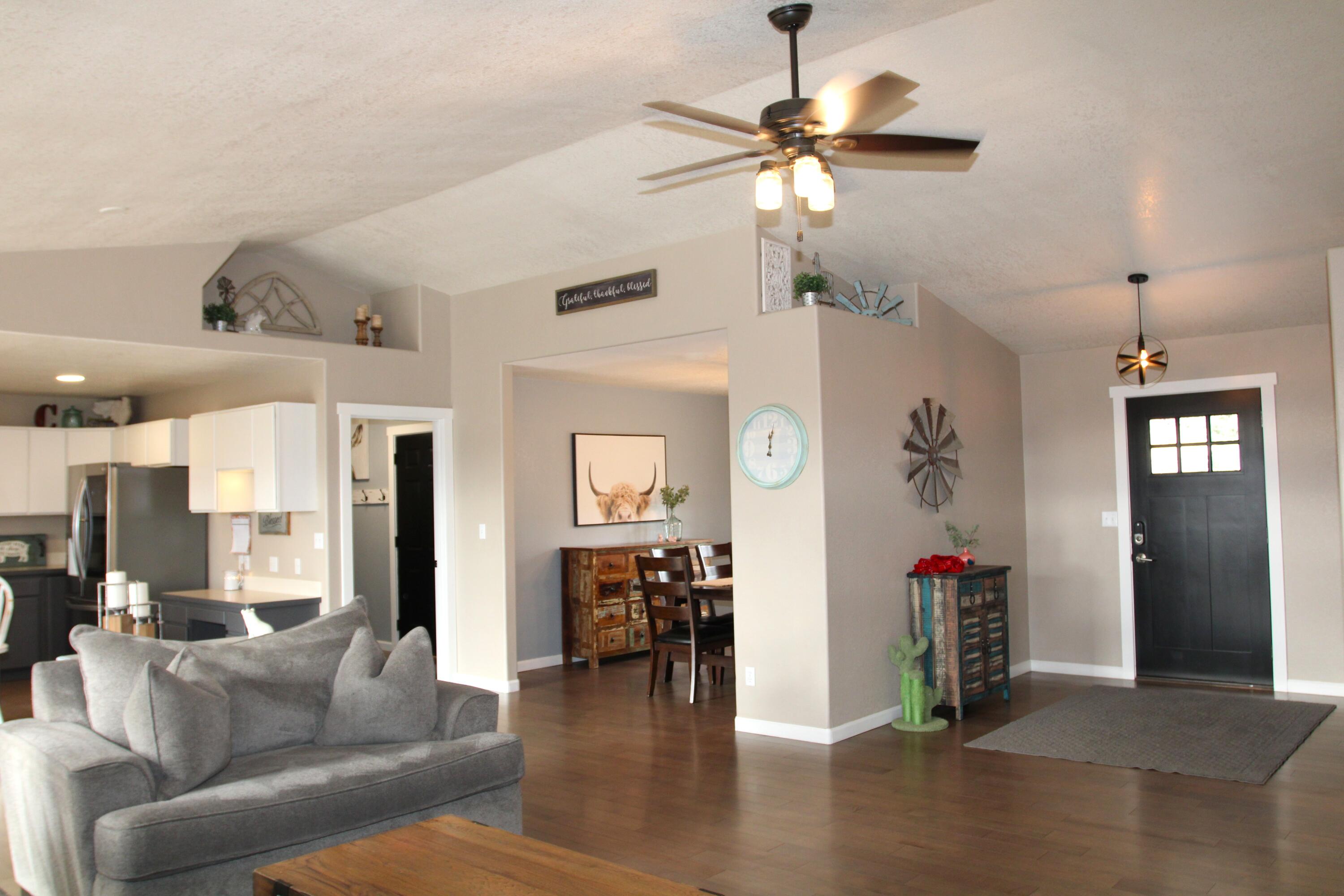 8722 Arant Road Klamath Falls, OR 97603 - Photo 10 of 85 8722 Arant 405