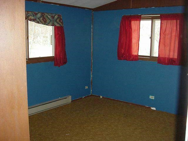429 Marstonmoor Road Davis, IL 61019 - Photo 6 of 9 a view of a room with a small space