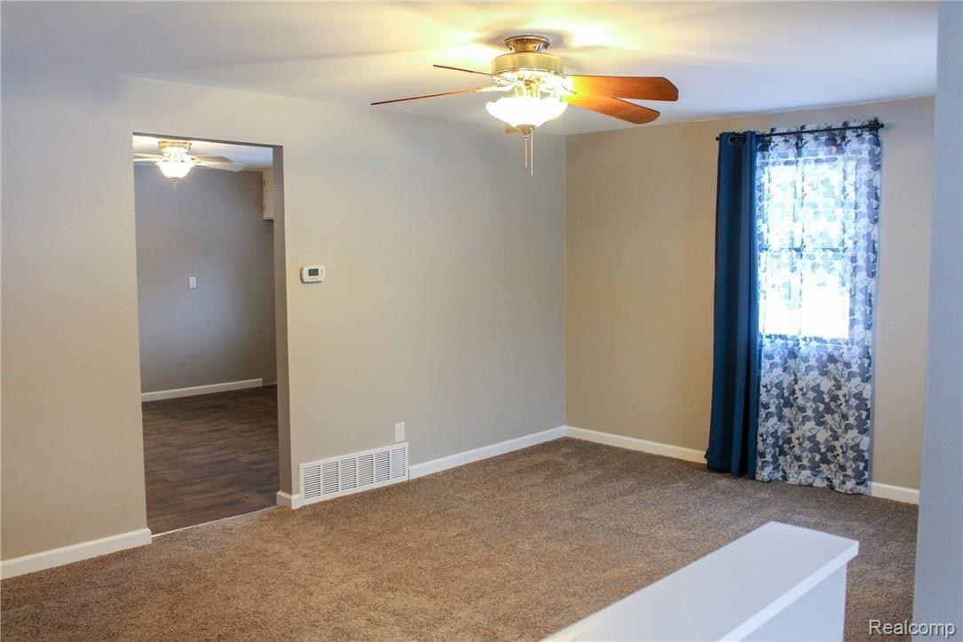 9100 West Frances Road Flushing, MI 48433 - Photo 5 of 44 05.JPG