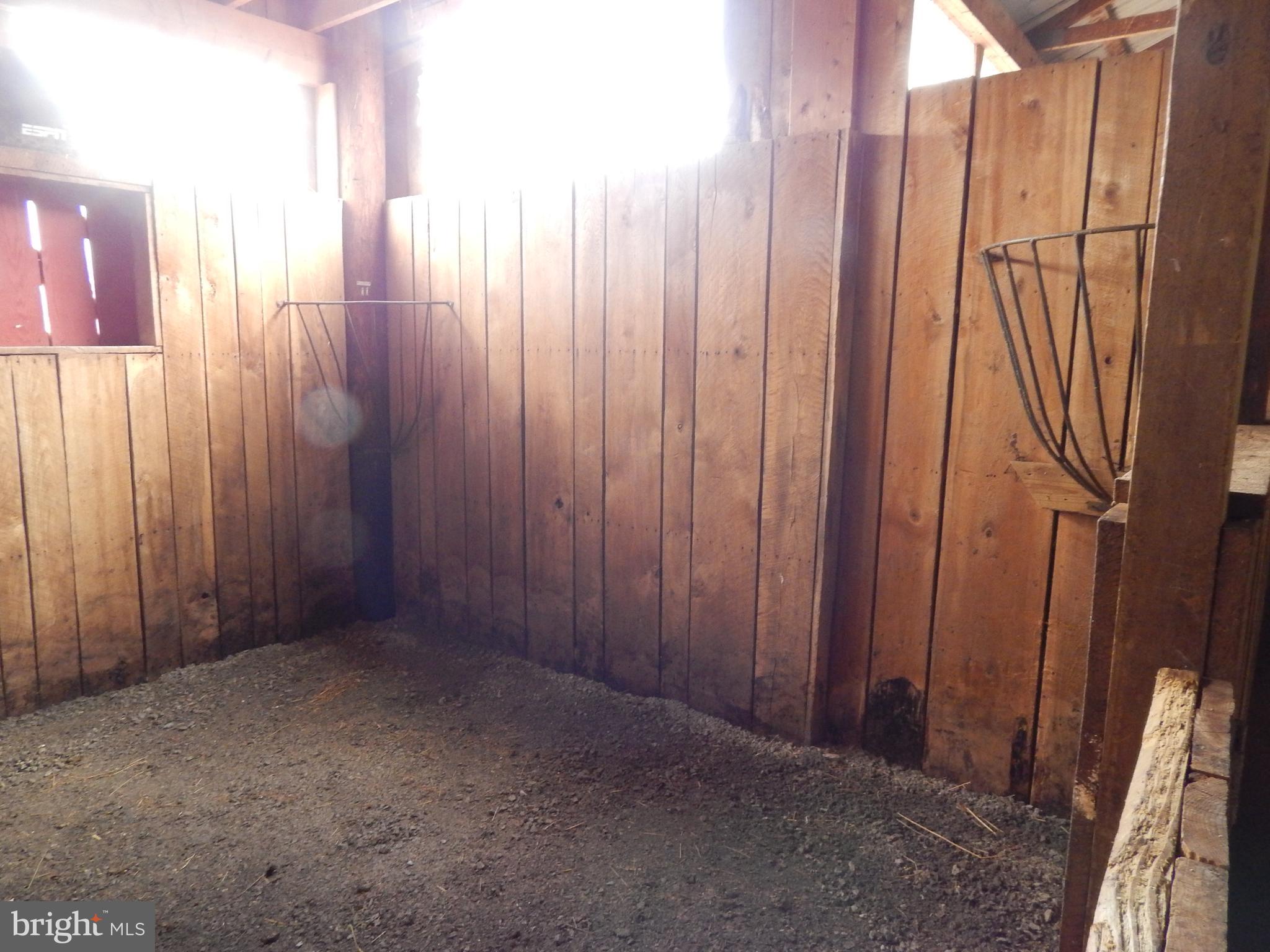3 Shadow Valley Farm Berkeley Springs, WV 25411 - Photo 21 of 29 Stall