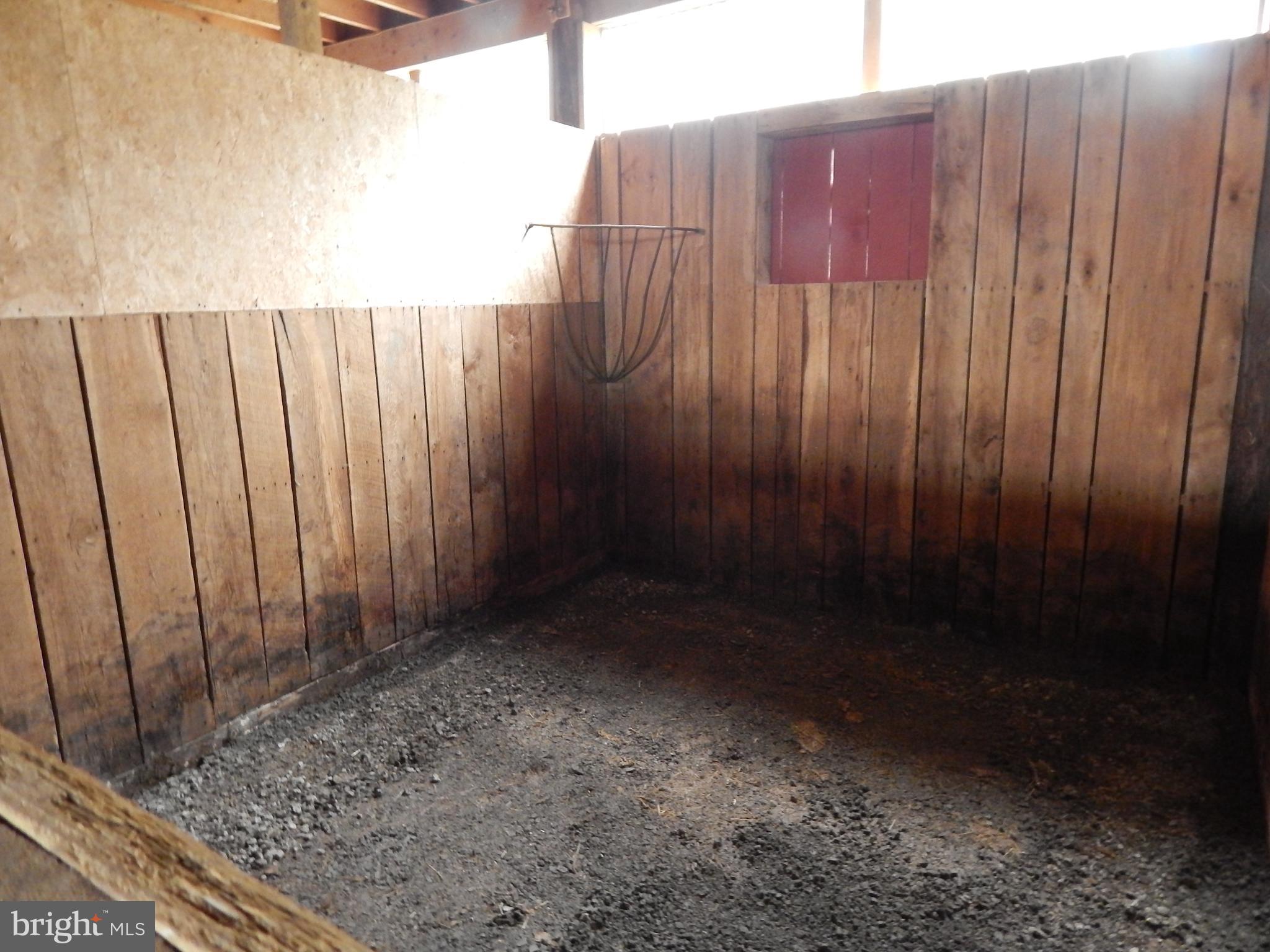 3 Shadow Valley Farm Berkeley Springs, WV 25411 - Photo 26 of 29 Stall