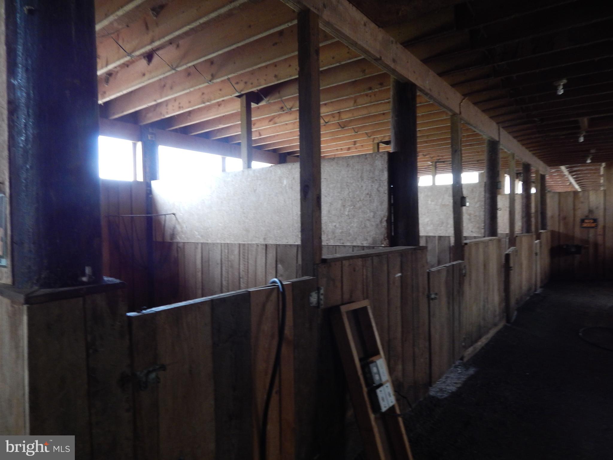 3 Shadow Valley Farm Berkeley Springs, WV 25411 - Photo 9 of 29 Stalls facing Pasture