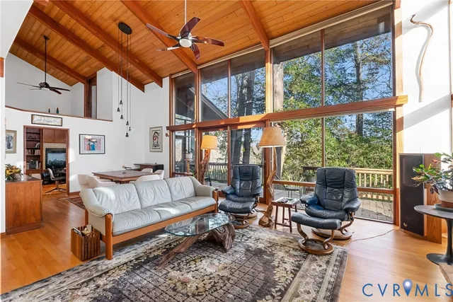 $895,000 | 701 Colony Trail, Lanexa, VA 23089