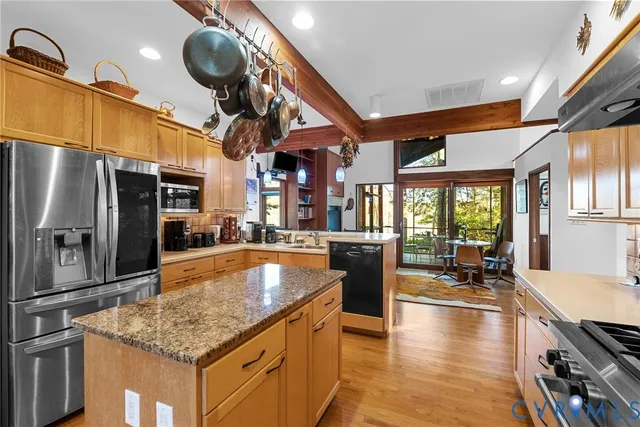 $895,000 | 701 Colony Trail, Lanexa, VA 23089