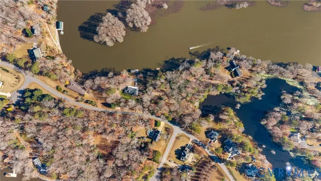 $895,000 | 701 Colony Trail, Lanexa, VA 23089