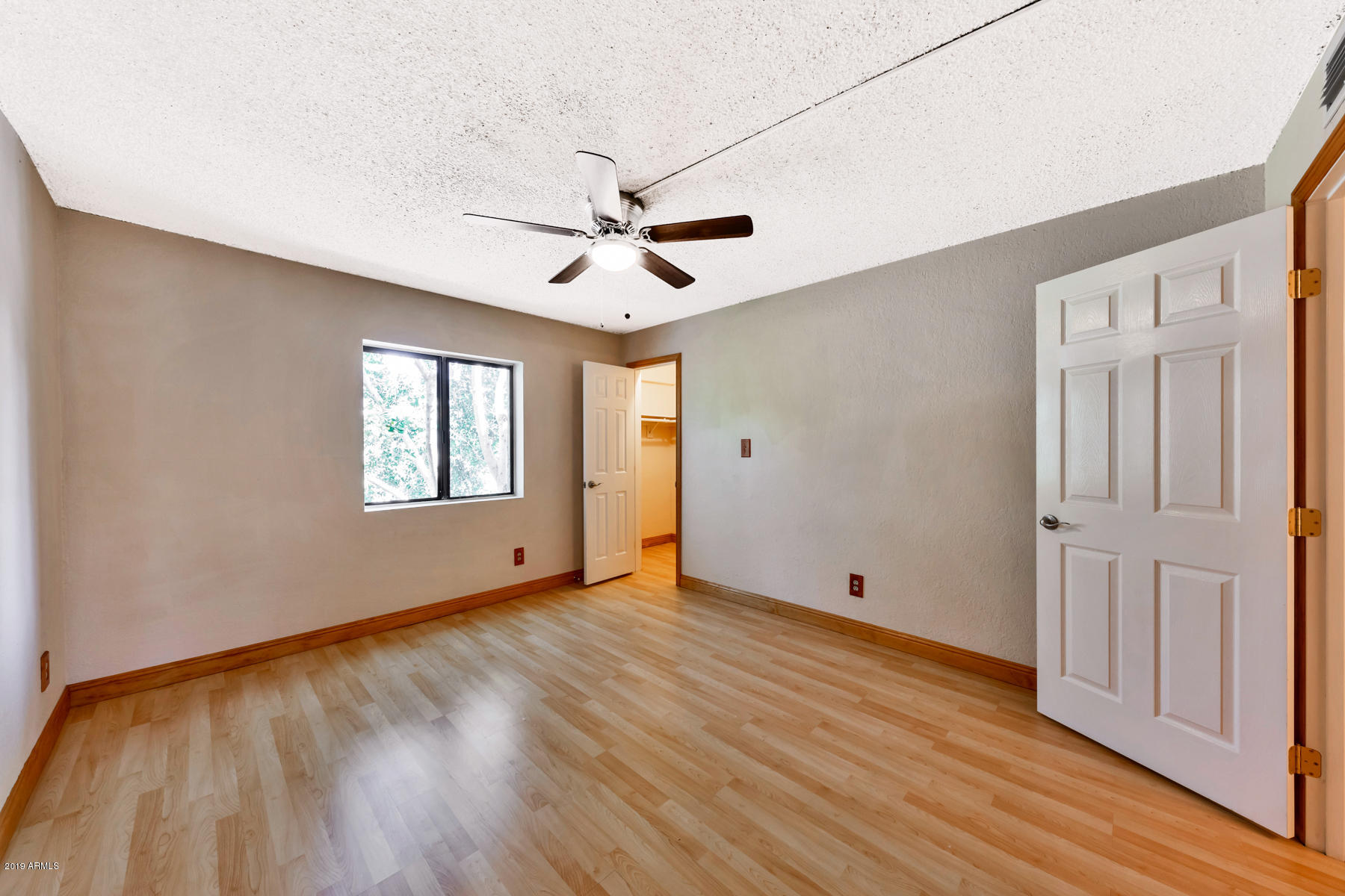3825 East Camelback Road, Unit 203 Phoenix, AZ 85018 - Photo 6 of 15 _73A0542