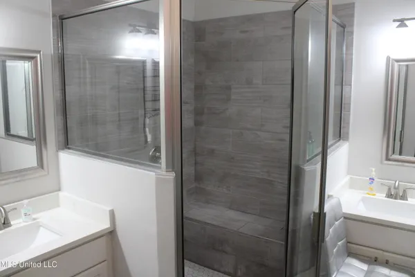 $305,000 | 100 Navajo Circle, Clinton, MS 39056