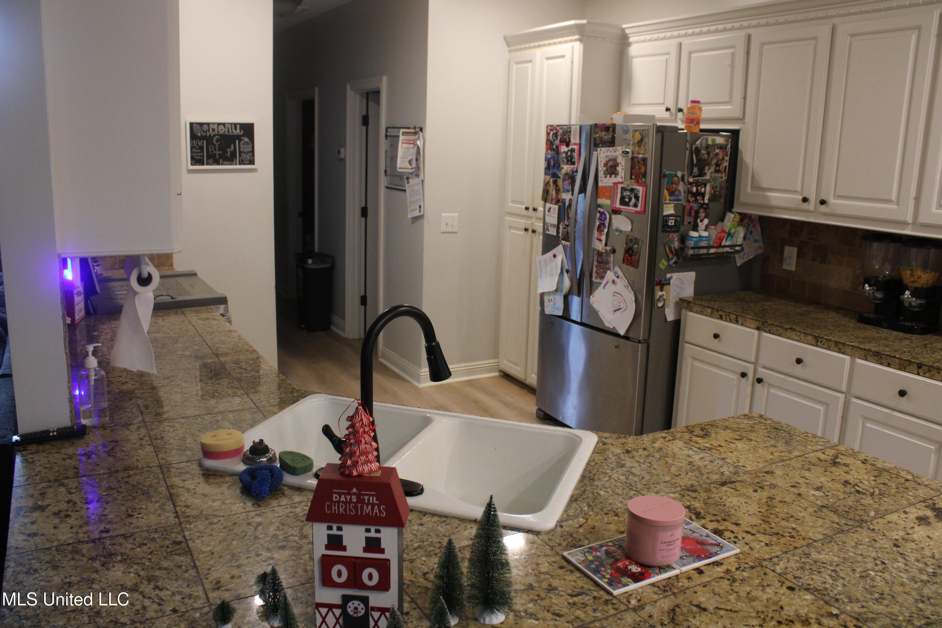 100 Navajo Circle Clinton, MS 39056 - Photo 29 of 53 Kitchen 2
