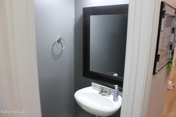 $305,000 | 100 Navajo Circle, Clinton, MS 39056