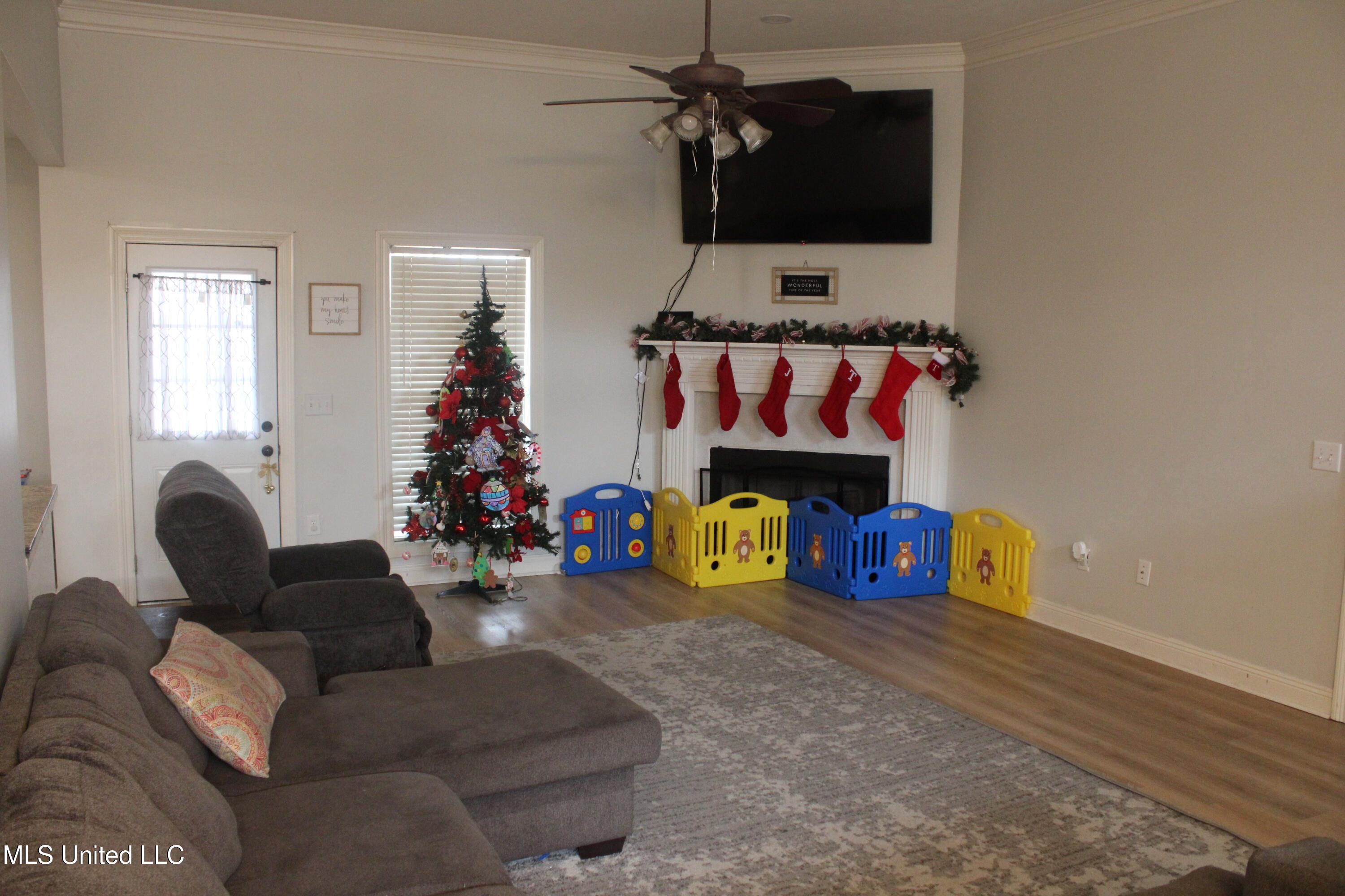 100 Navajo Circle Clinton, MS 39056 - Photo 40 of 53 Living Room - Fireplace