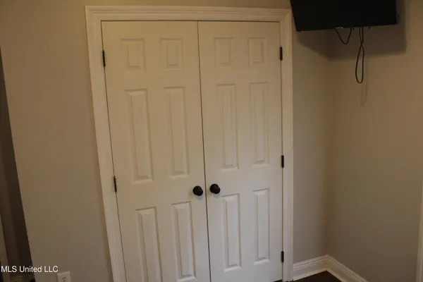 $305,000 | 100 Navajo Circle, Clinton, MS 39056