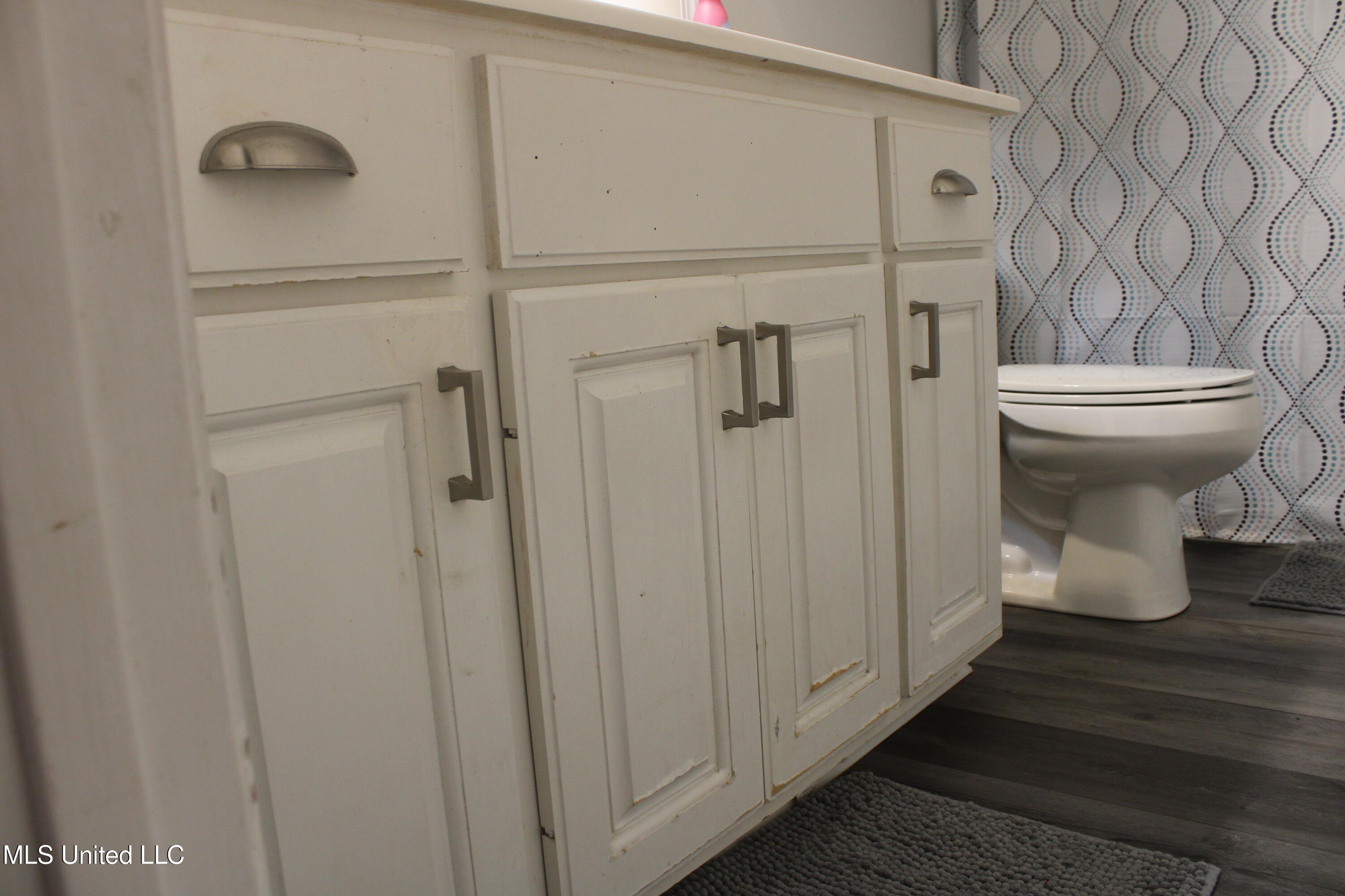 100 Navajo Circle Clinton, MS 39056 - Photo 50 of 53 Full Bathroom 3