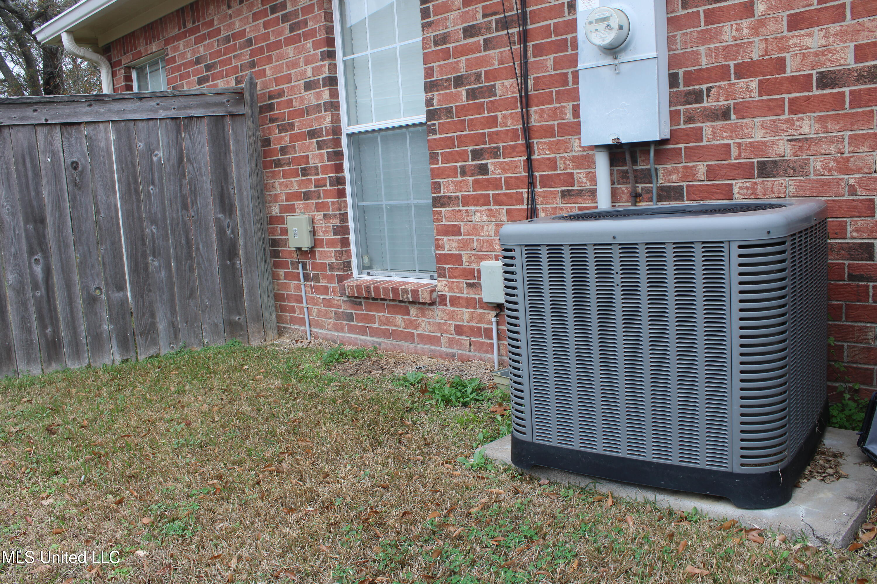 100 Navajo Circle Clinton, MS 39056 - Photo 7 of 53 HVAC/Electric