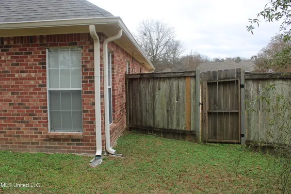 $305,000 | 100 Navajo Circle, Clinton, MS 39056