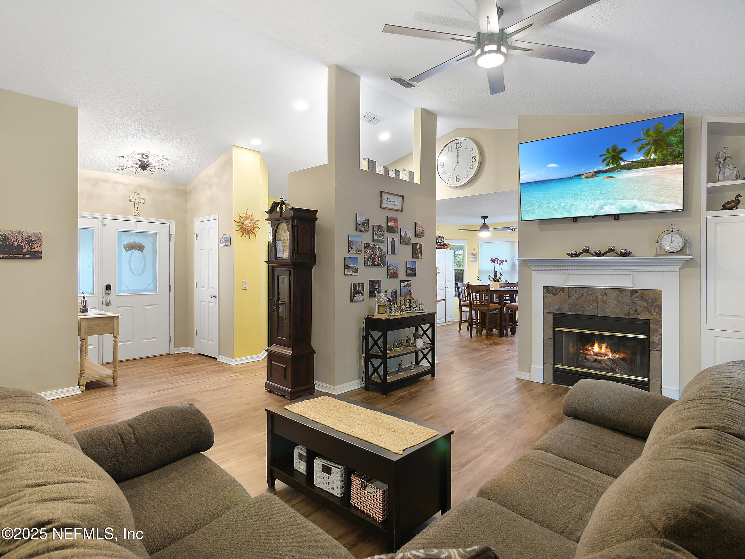549 Willow Walk Place St. Augustine, FL 32086 - Photo 6 of 33 Living room