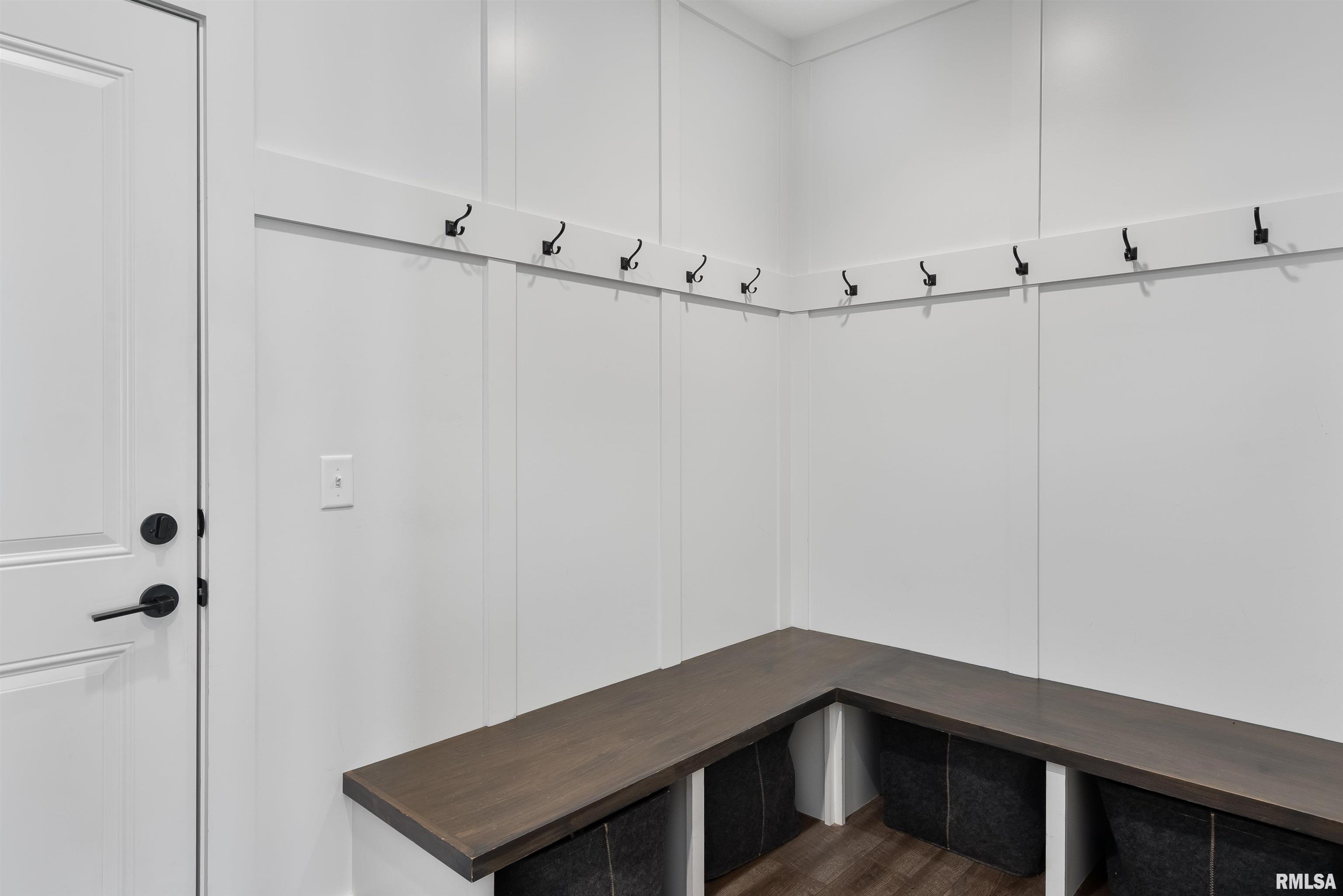 4714 Lakeside Drive Bettendorf, IA 52722 - Photo 23 of 45