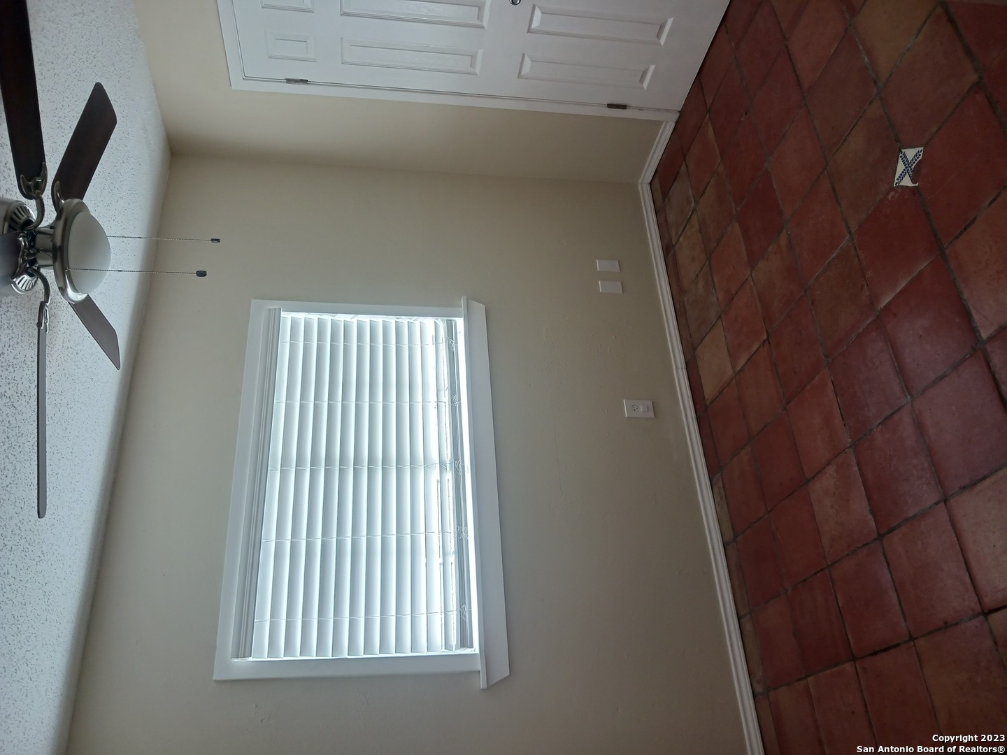 11725 Spring Ridge Drive San Antonio, TX 78249 - Photo 13 of 18 a view of a small space