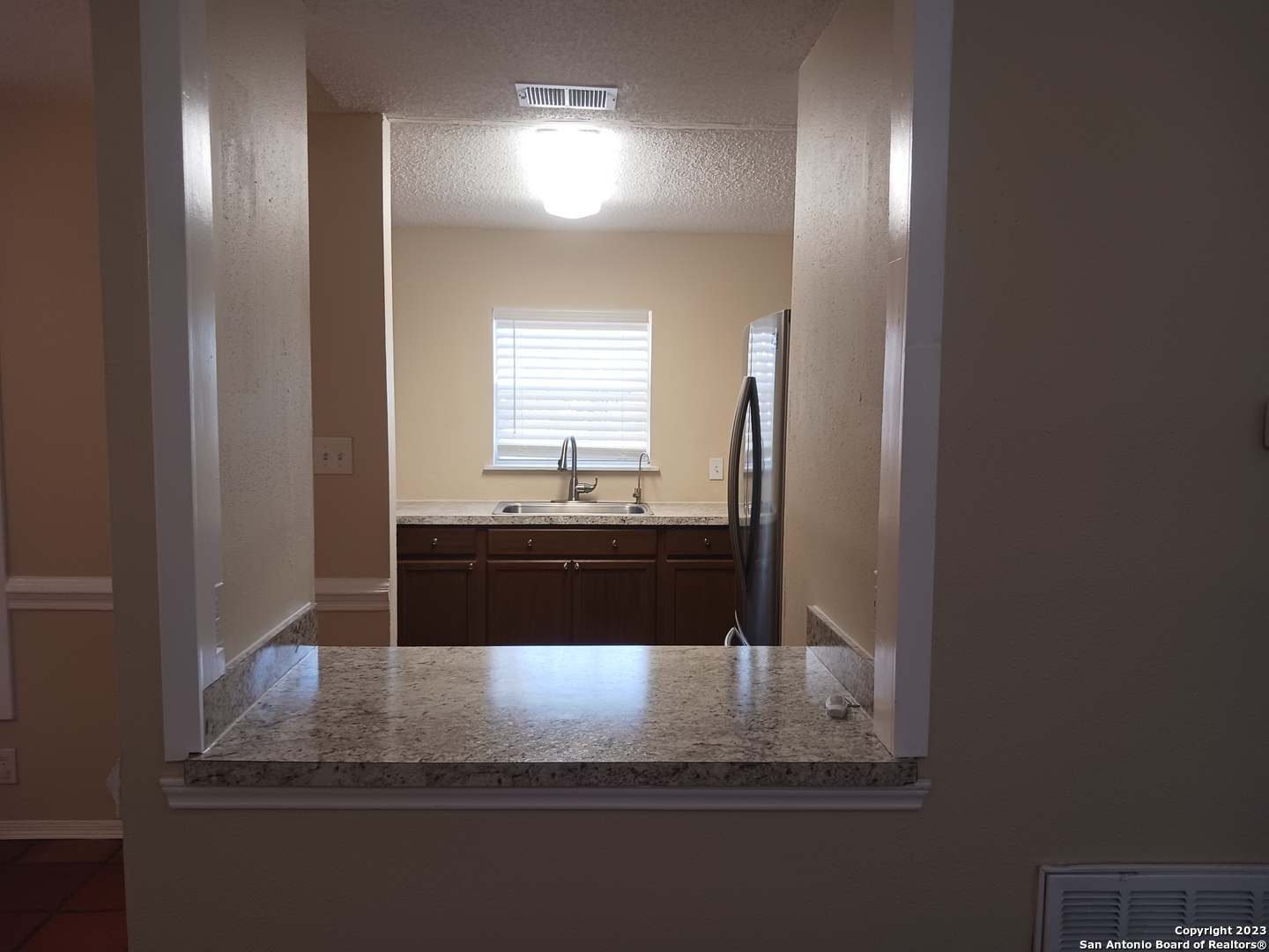 11725 Spring Ridge Drive San Antonio, TX 78249 - Photo 5 of 18
