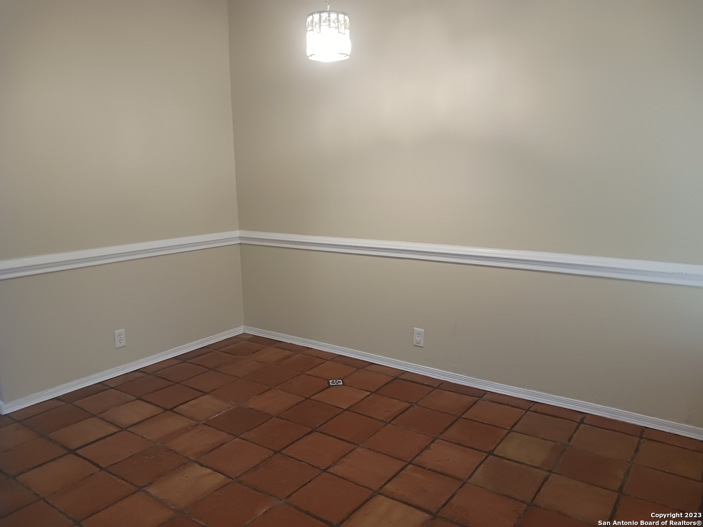 11725 Spring Ridge Drive San Antonio, TX 78249 - Photo 9 of 18 a view of an empty room