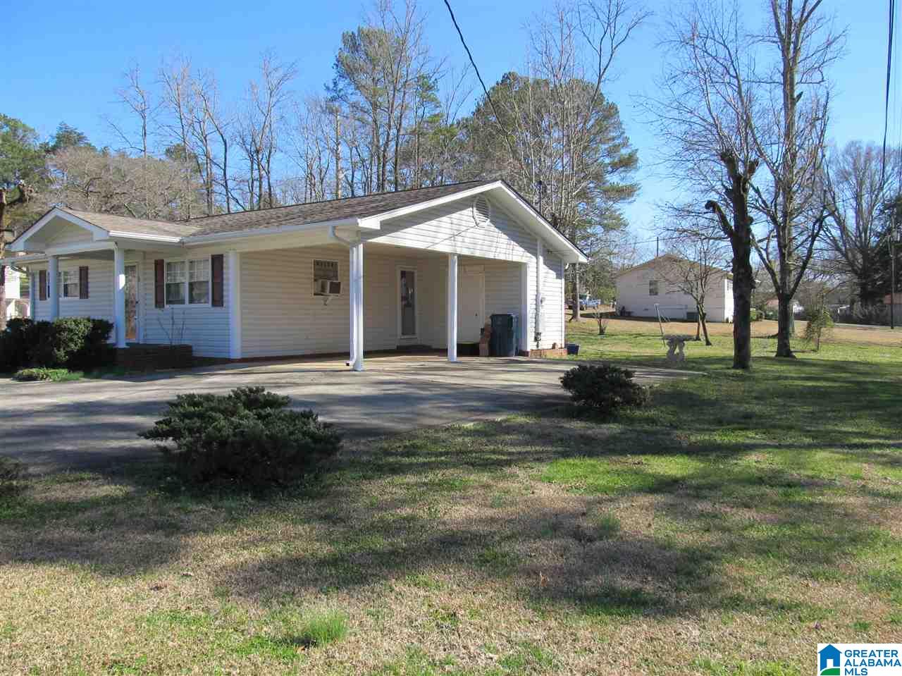 201 Lilac Avenue Oneonta, AL 35121 - Photo 5 of 9