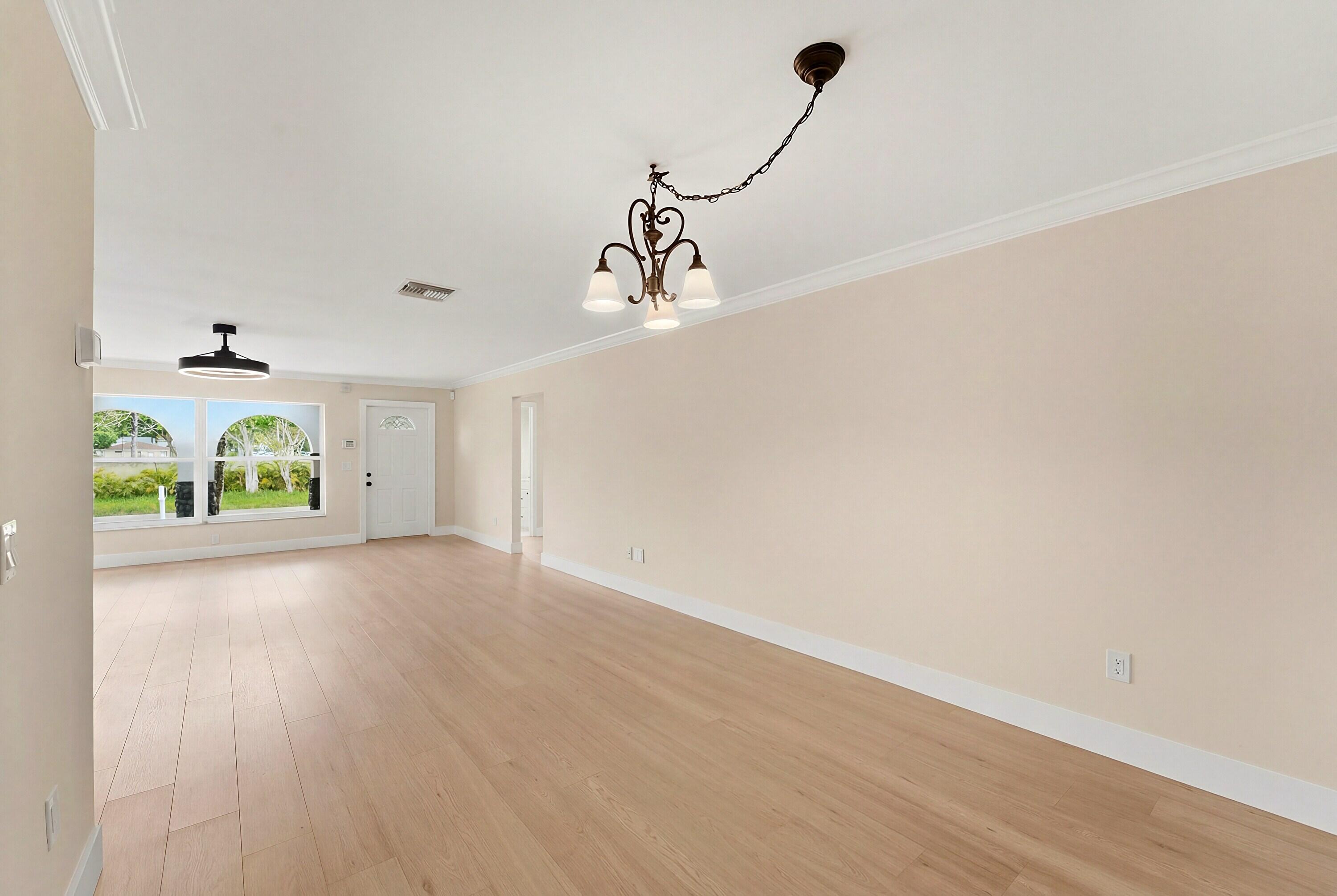 22267 Southwest 57th Avenue Boca Raton, FL 33428 - Photo 6 of 49 11_dining area