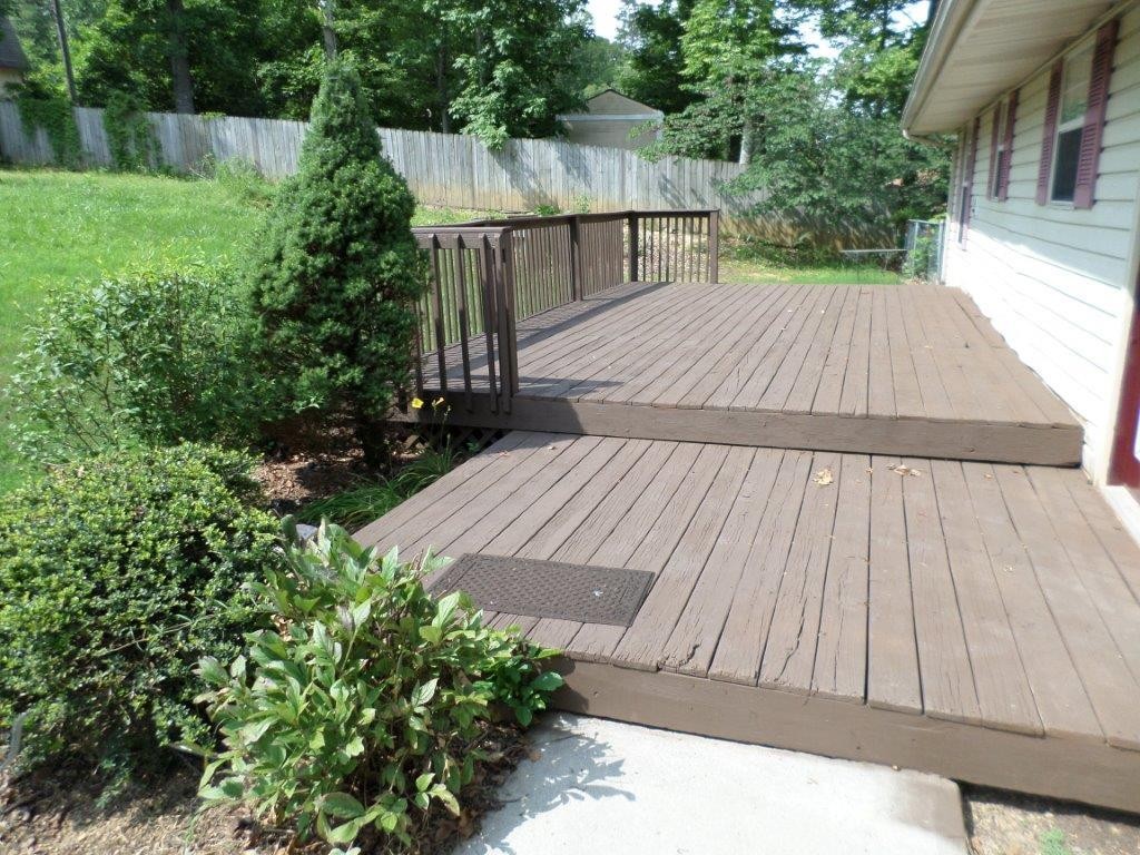 10705 McBee Mill Road Corryton, TN 37721 - Photo 15 of 20 a view of backyard with small cabin
