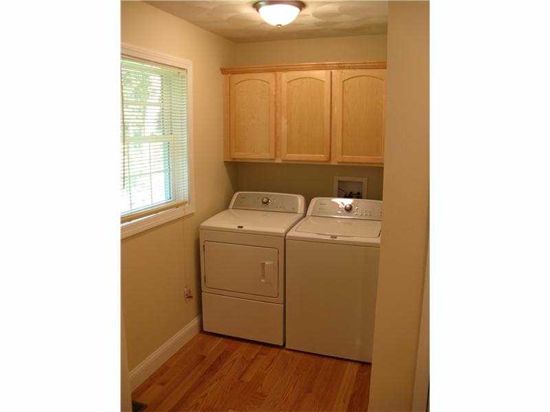 109 Wendell Road Warwick, RI 02888 - Photo 10 of 10 Mud Room.