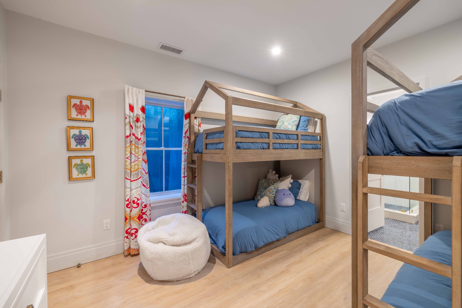14 Field Avenue Nantucket, MA 02554 - Photo 32 of 42