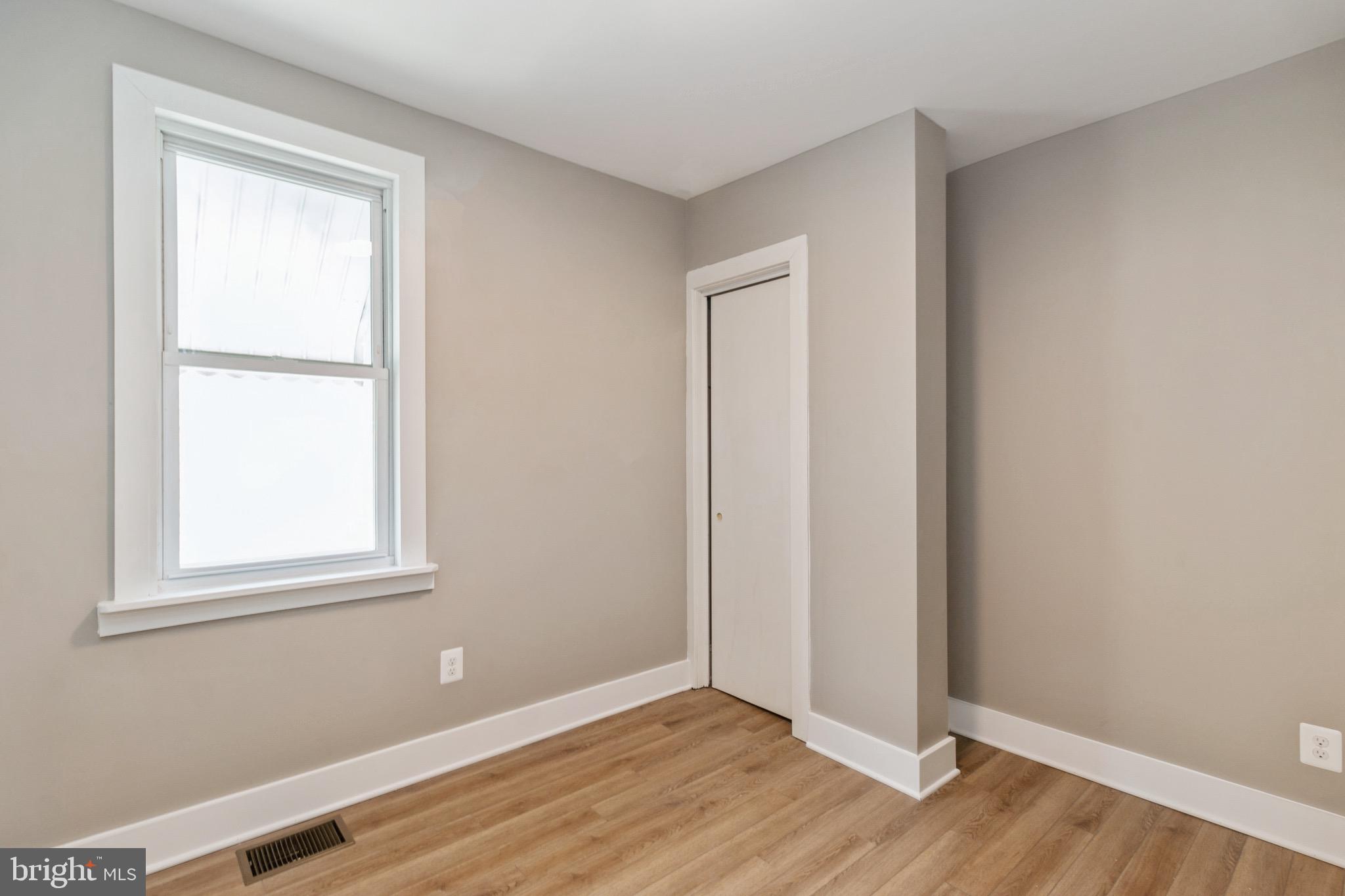 126 West Washington Street Riverside, NJ 08075 - Photo 18 of 38