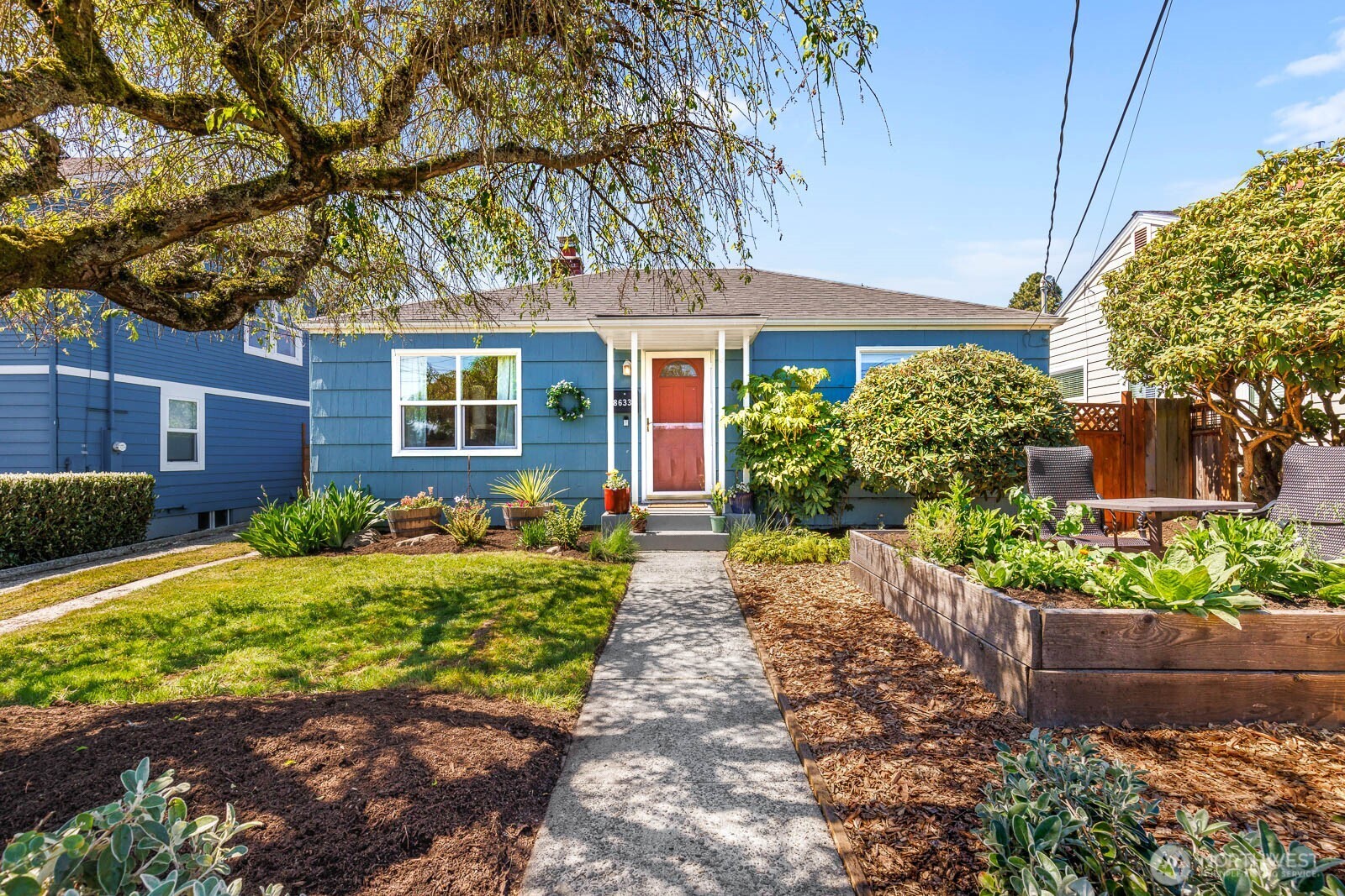 8633 36th Avenue Southwest Seattle, WA 98126 - Photo 1 of 25