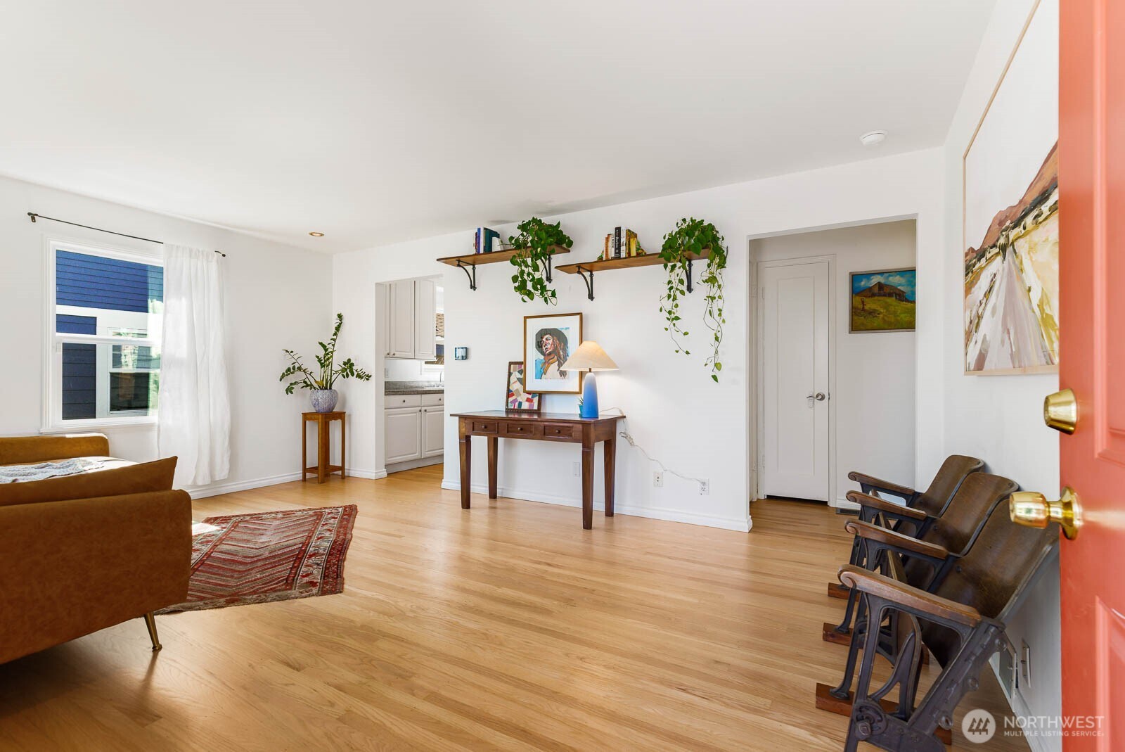 8633 36th Avenue Southwest Seattle, WA 98126 - Photo 2 of 25