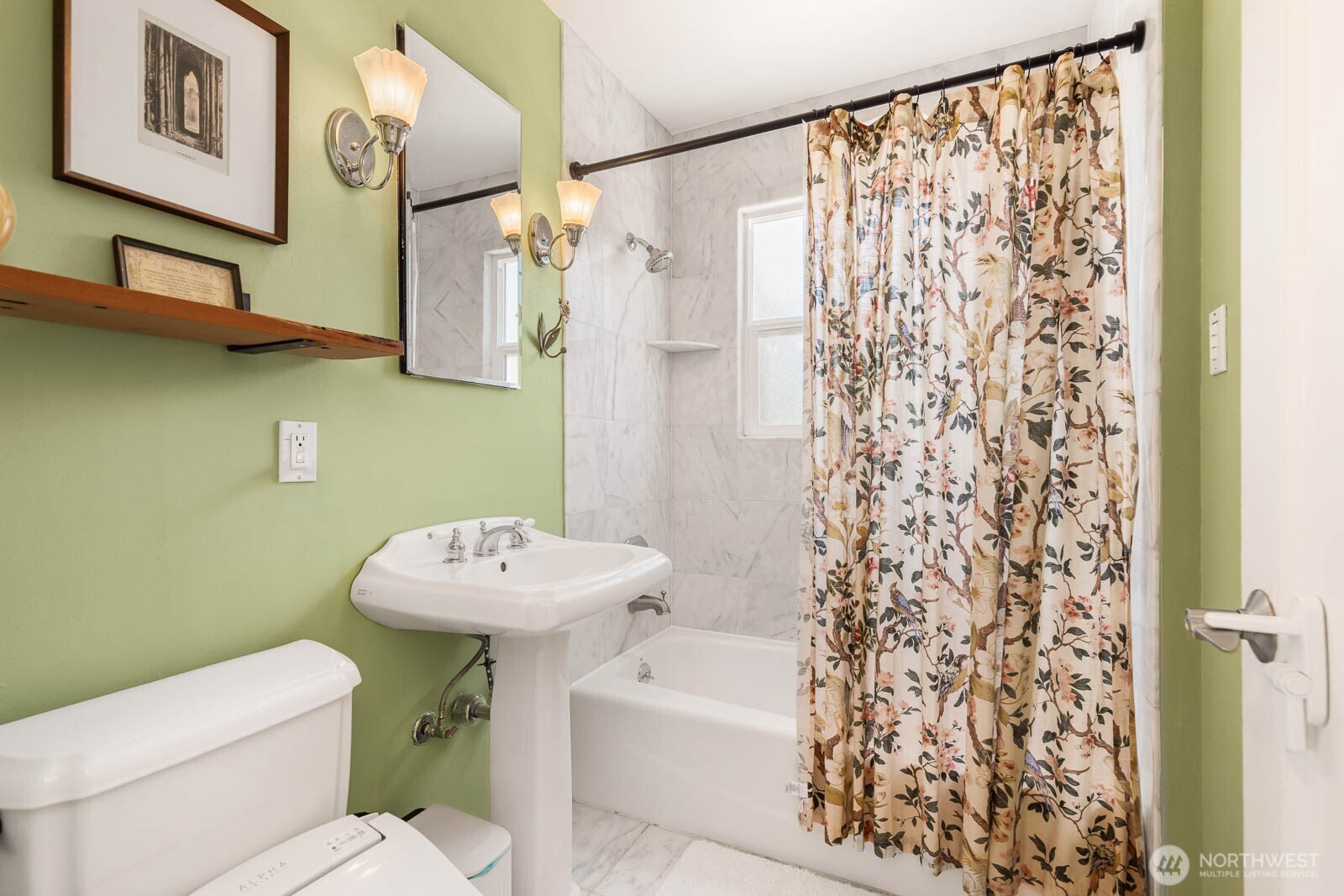 8633 36th Avenue Southwest Seattle, WA 98126 - Photo 8 of 25