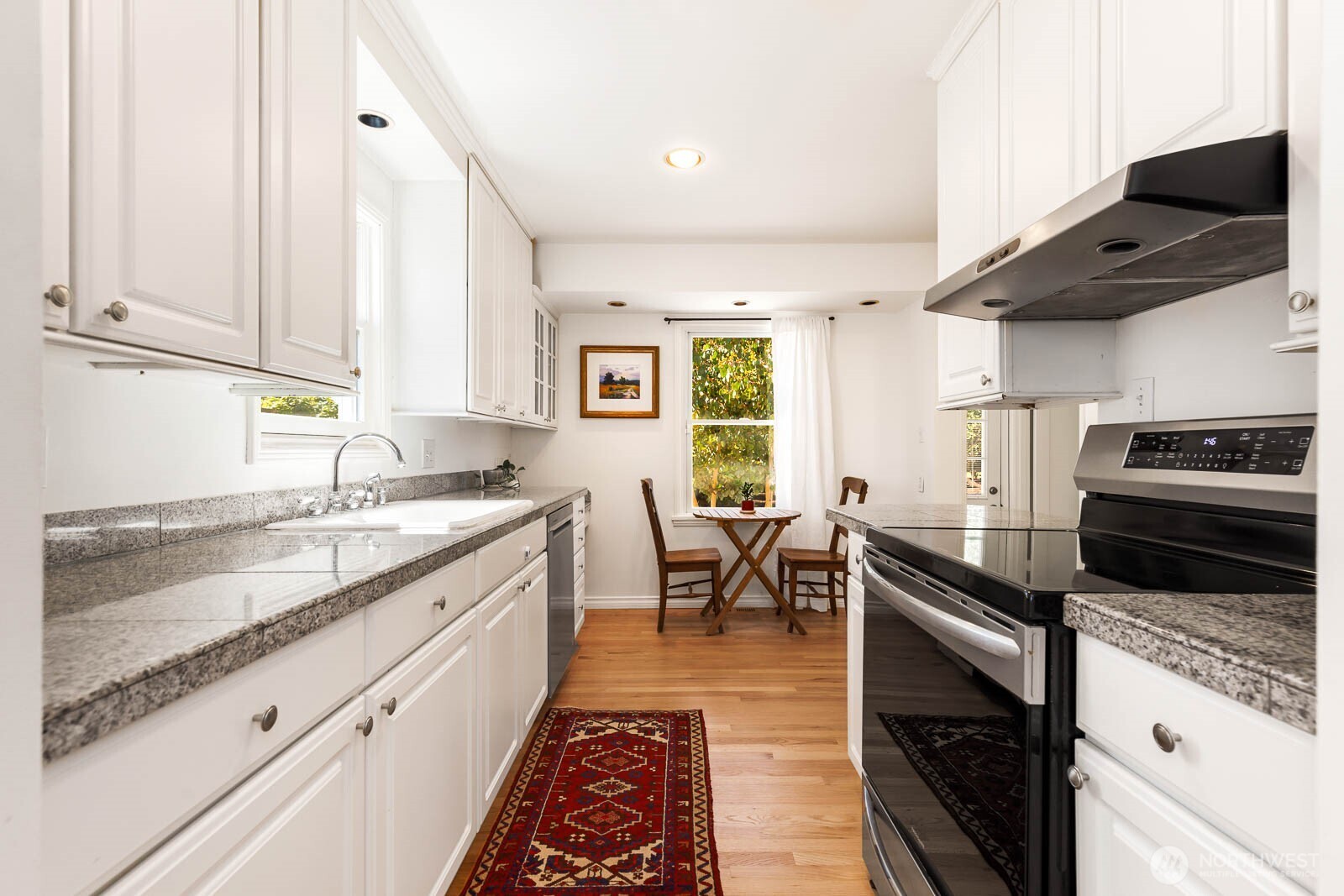 8633 36th Avenue Southwest Seattle, WA 98126 - Photo 10 of 25