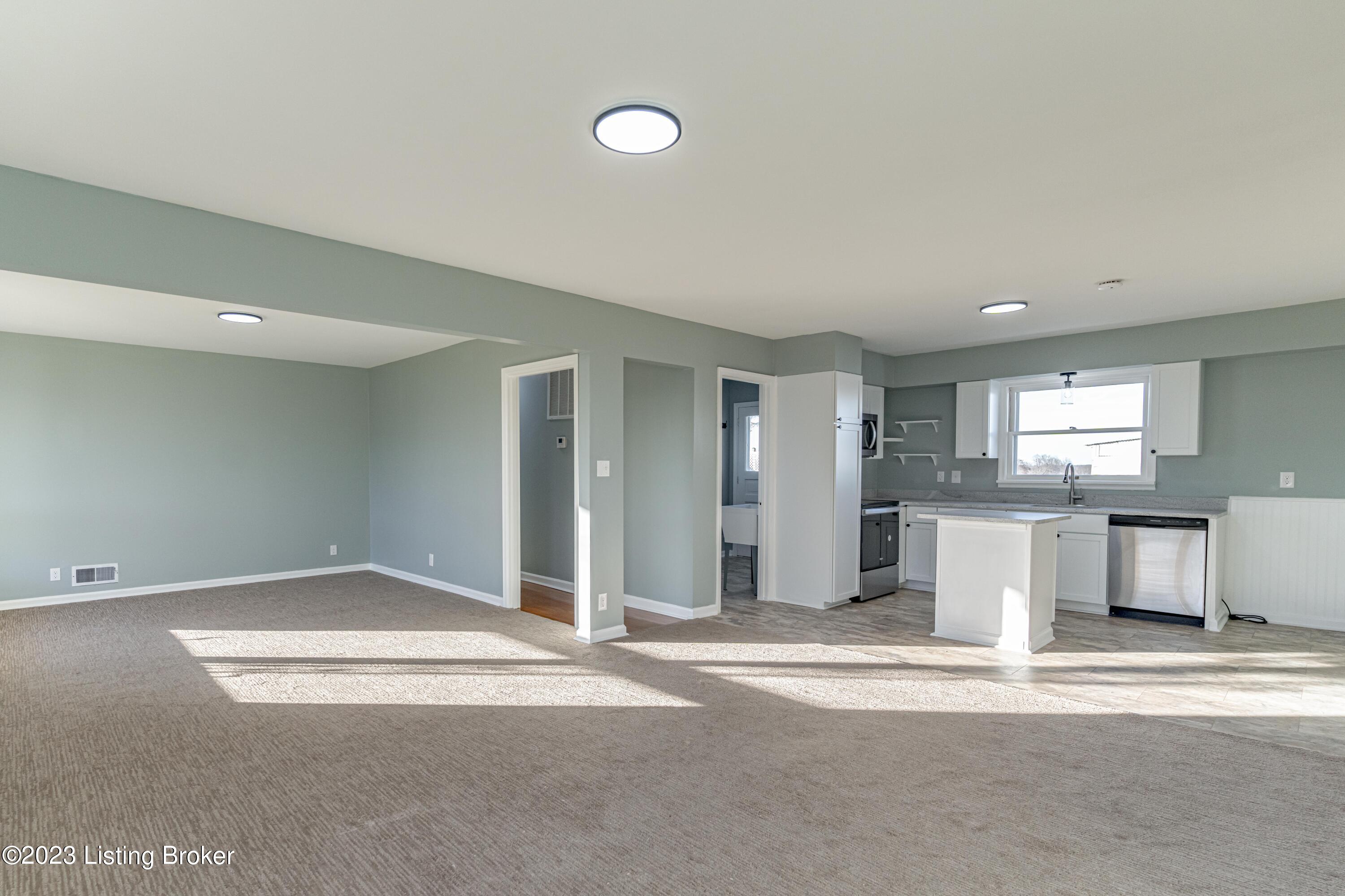 5186 Lawrenceburg Road Bloomfield, KY 40008 - Photo 12 of 35 1-07147
