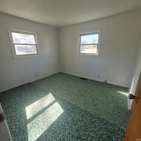 $124,900 | 2900 South Chippewa Lane, Muncie, IN 47302