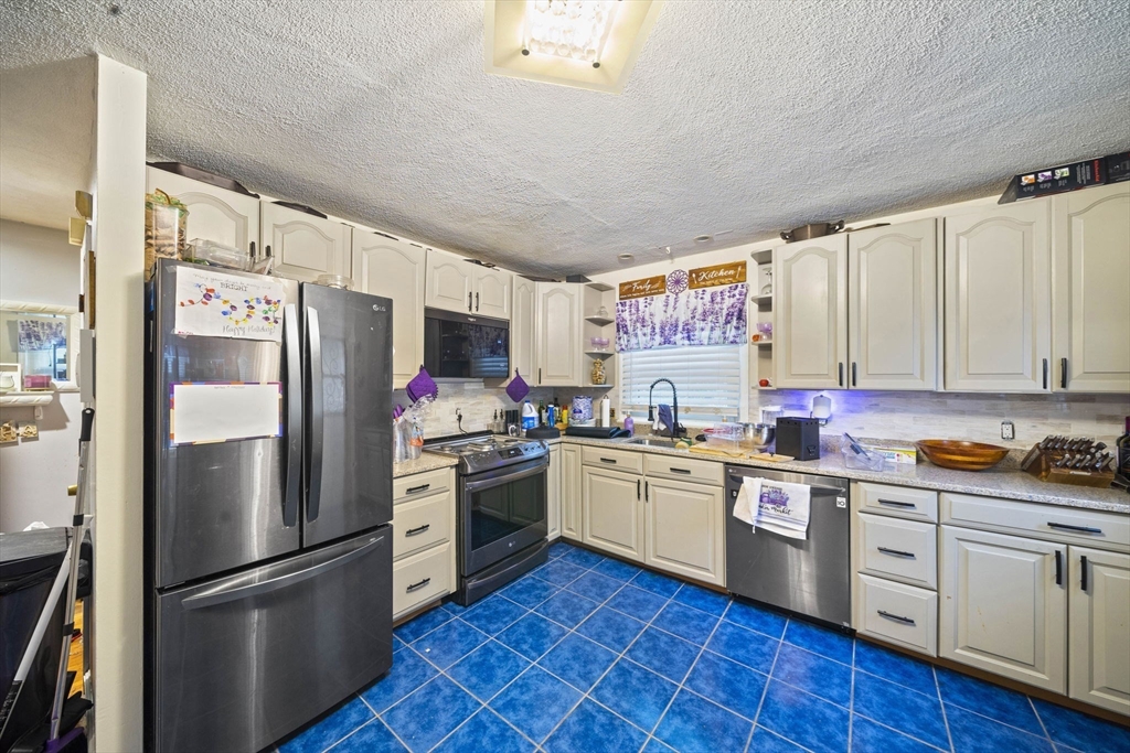 24 Constitution Road Boston, MA 02126 - Photo 3 of 19 Gallery Image 3