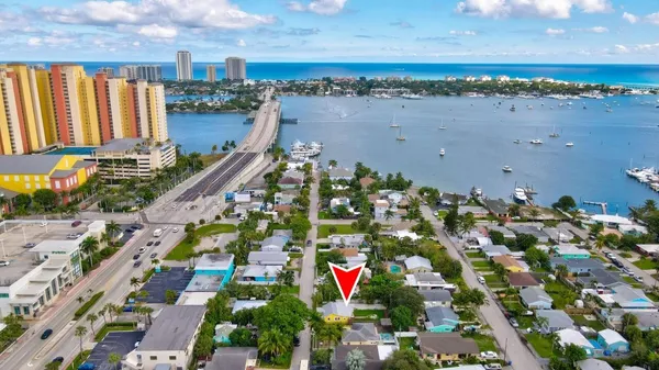 $230,000 | 196 East 25th Street, West Palm Beach, FL 33404