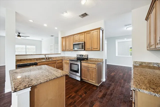 $2,900 | 15405 Montoya Cove, Austin, TX 78717