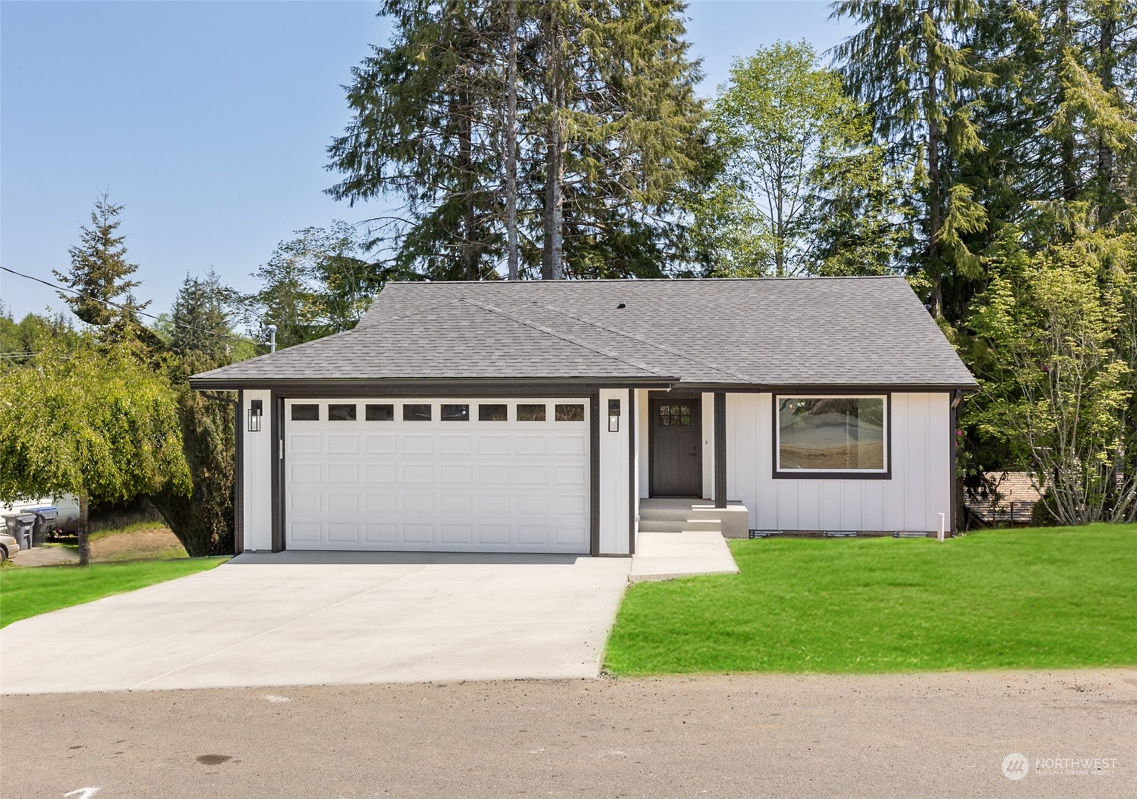 1810 Chilton Road Aberdeen, WA 98520 - Photo 1 of 15 Gallery Image 1