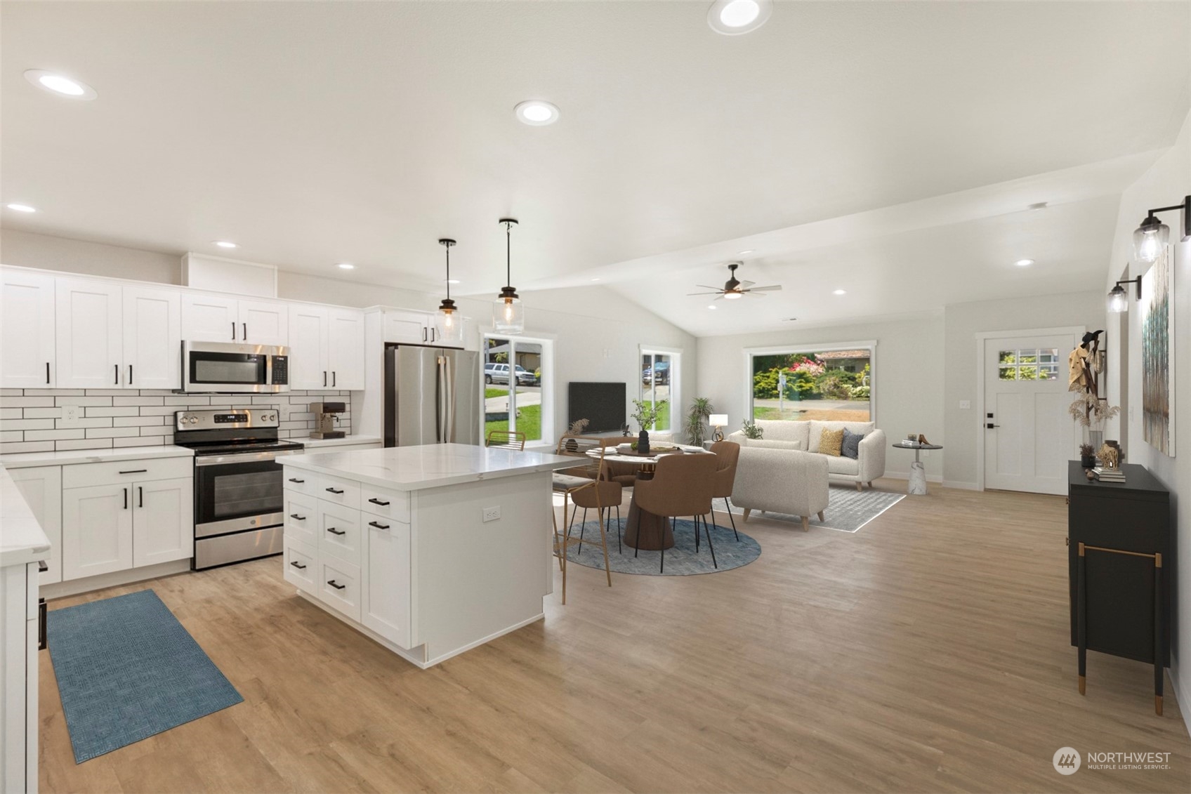 1810 Chilton Road Aberdeen, WA 98520 - Photo 3 of 15 Gallery Image 3