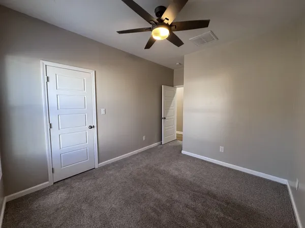 $1,075 | 836 East 21st Street, Unit B, Hopkinsville, KY 42240