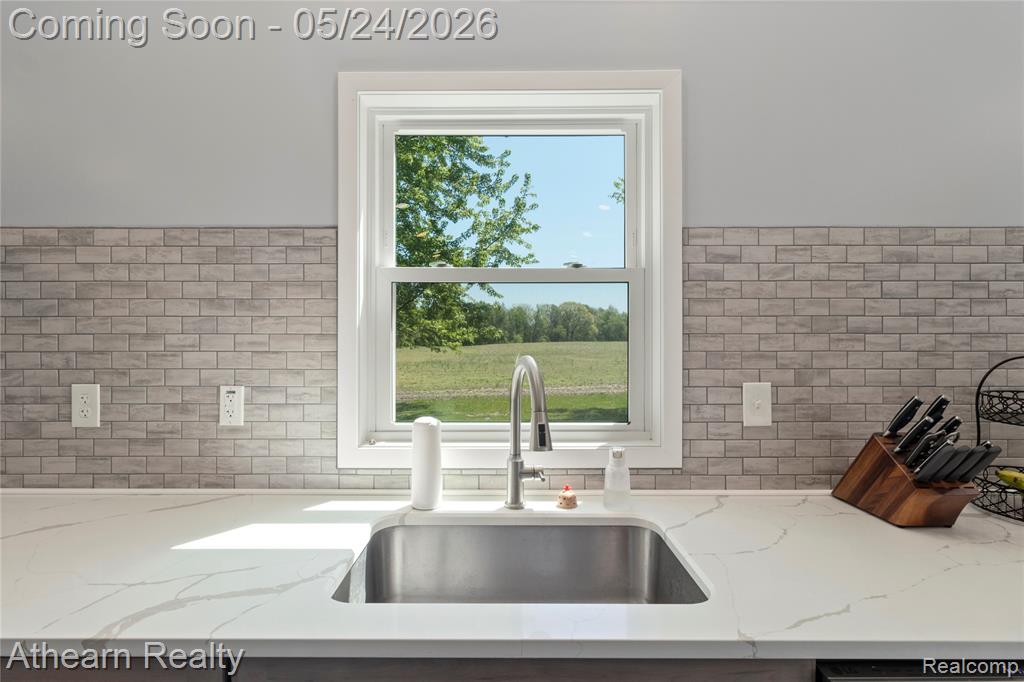 5460 North Henderson Road Davison, MI 48423 - Photo 19 of 33