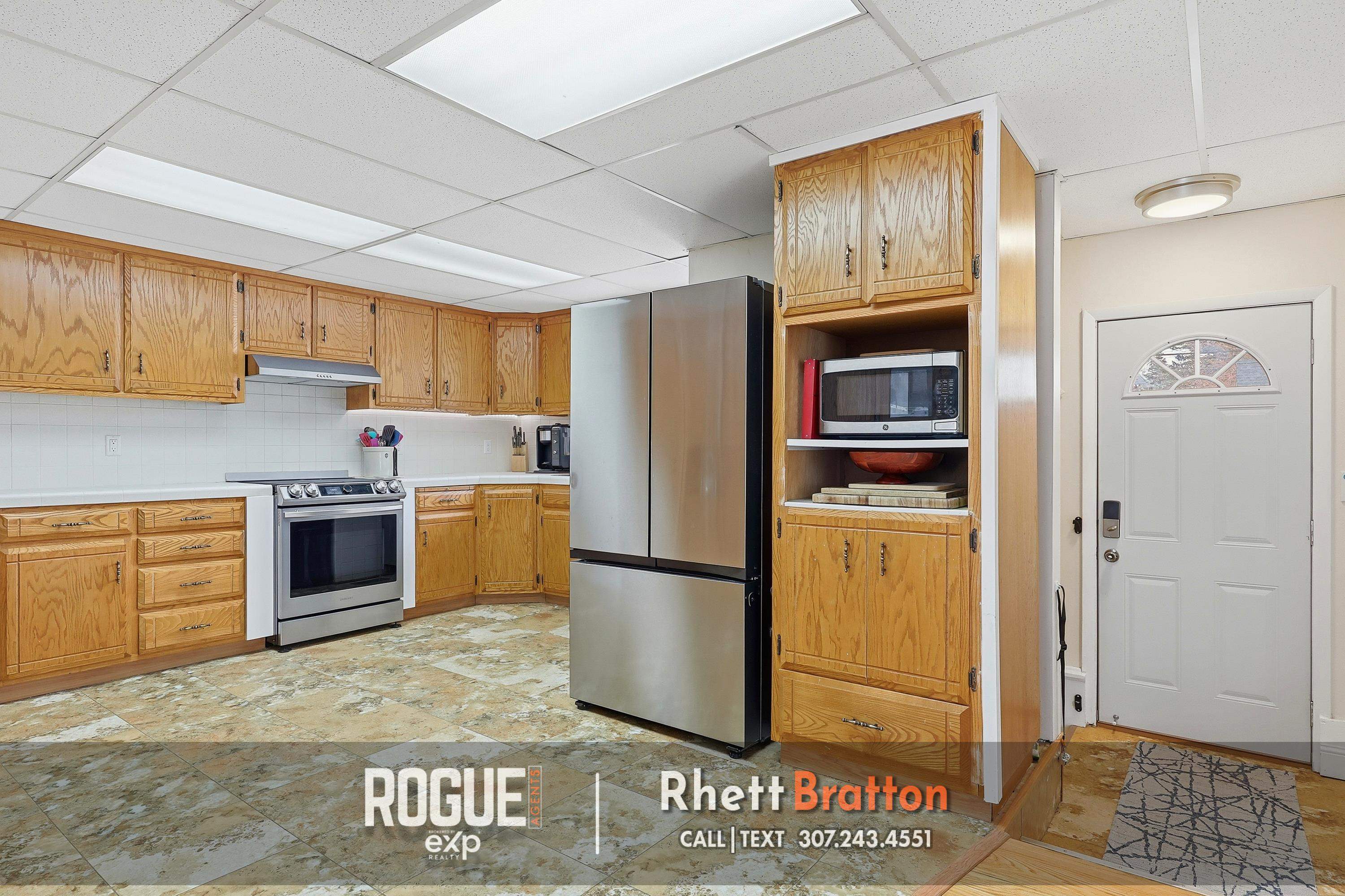 1635 South Chestnut Street Casper, WY 82601 - Photo 6 of 26