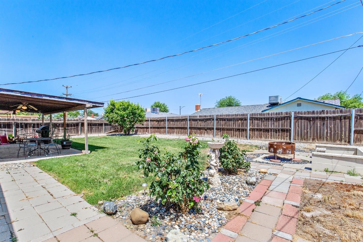 438 West Spring Lane Lemoore, CA 93245 - Photo 26 of 27 Gallery Image 26