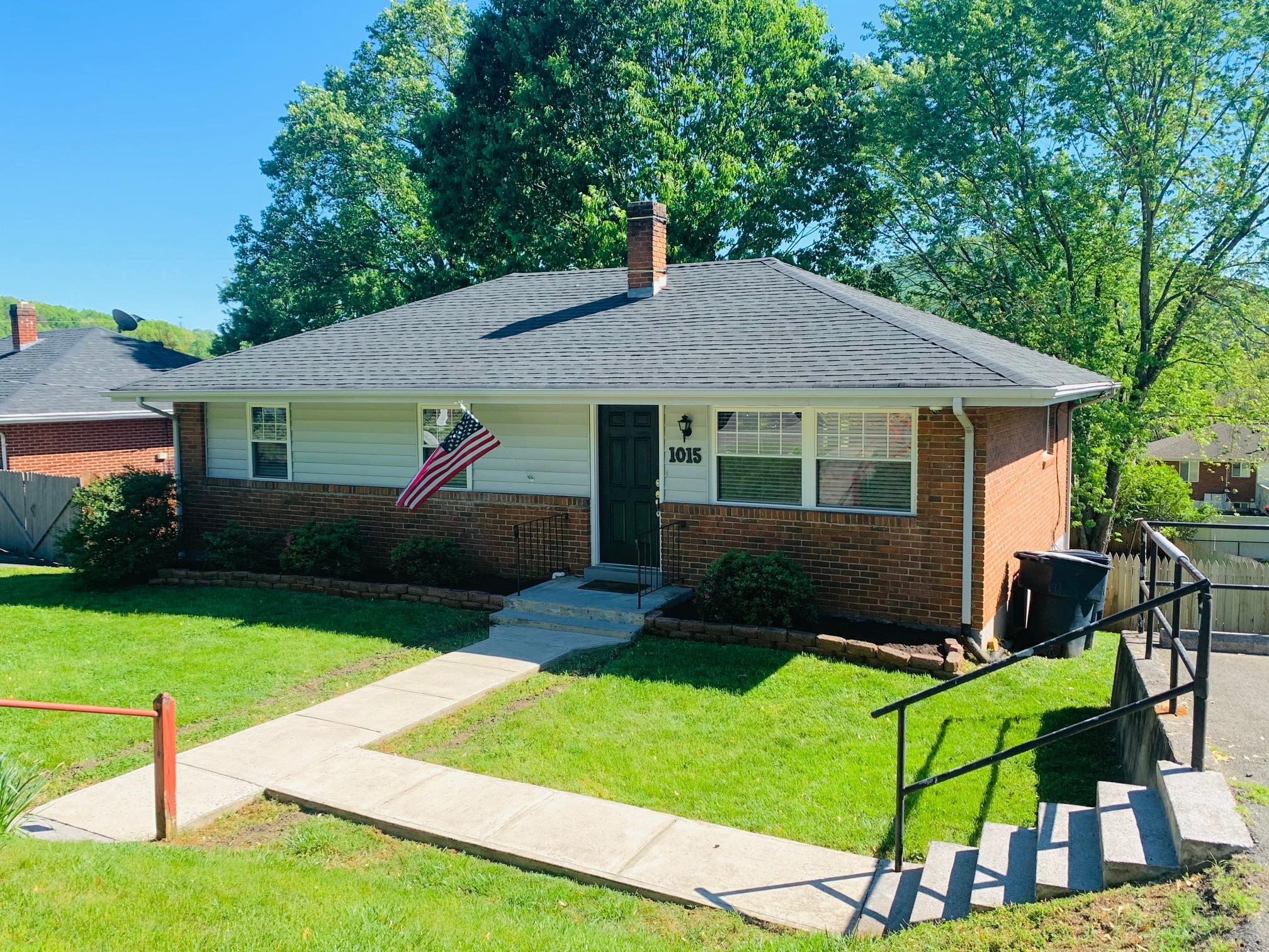 1015 Estates Road Southeast Roanoke, VA 24014 - Photo 22 of 29 Home view