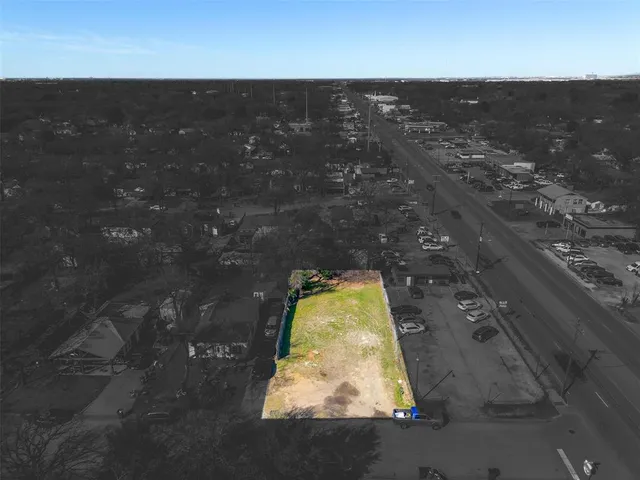 view of outdoor space and yard