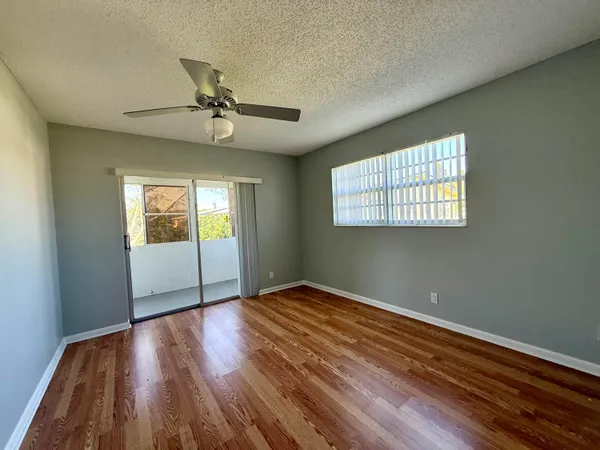 $1,450 | 68 Sussex East, West Palm Beach, FL 33417