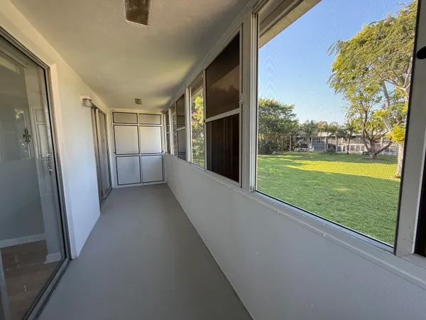 $1,450 | 68 Sussex East, West Palm Beach, FL 33417